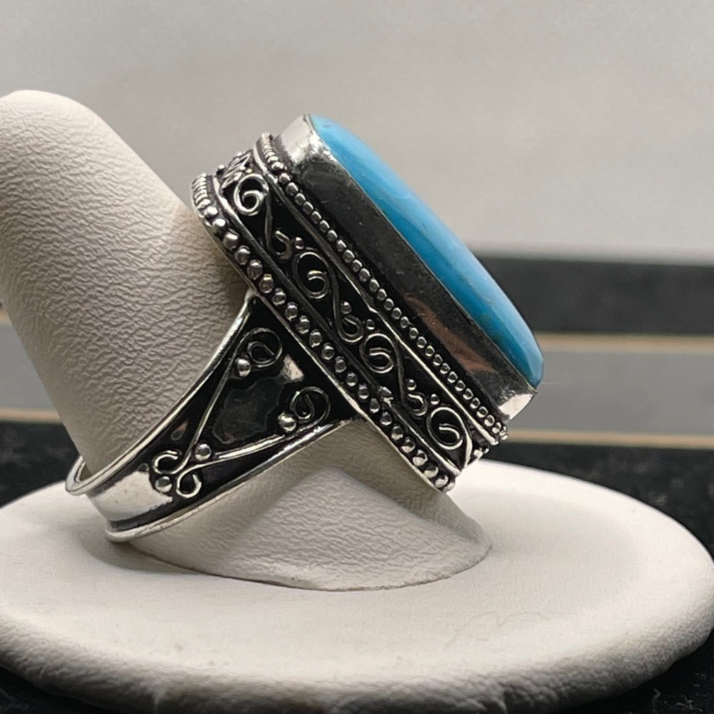 Big Turquoise ring - Picture 3 of 4
